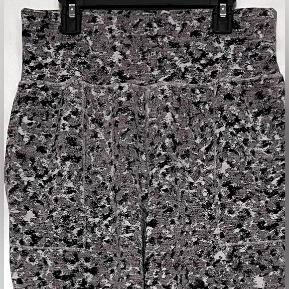 LIKE NEW Athleta Salutation High Rise Jogger | Yoga | Casual | Fall | Cozy - Picture 6 of 14